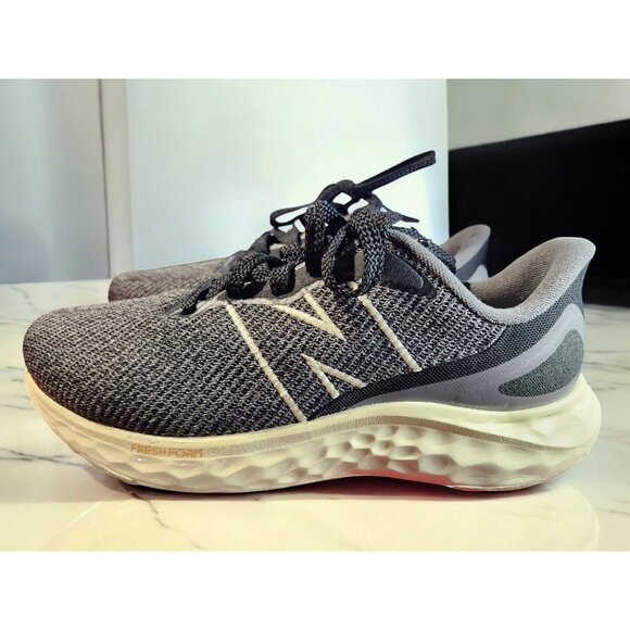 New Balance fresh foam size 8.5M 10W - Picture 2 of 6
